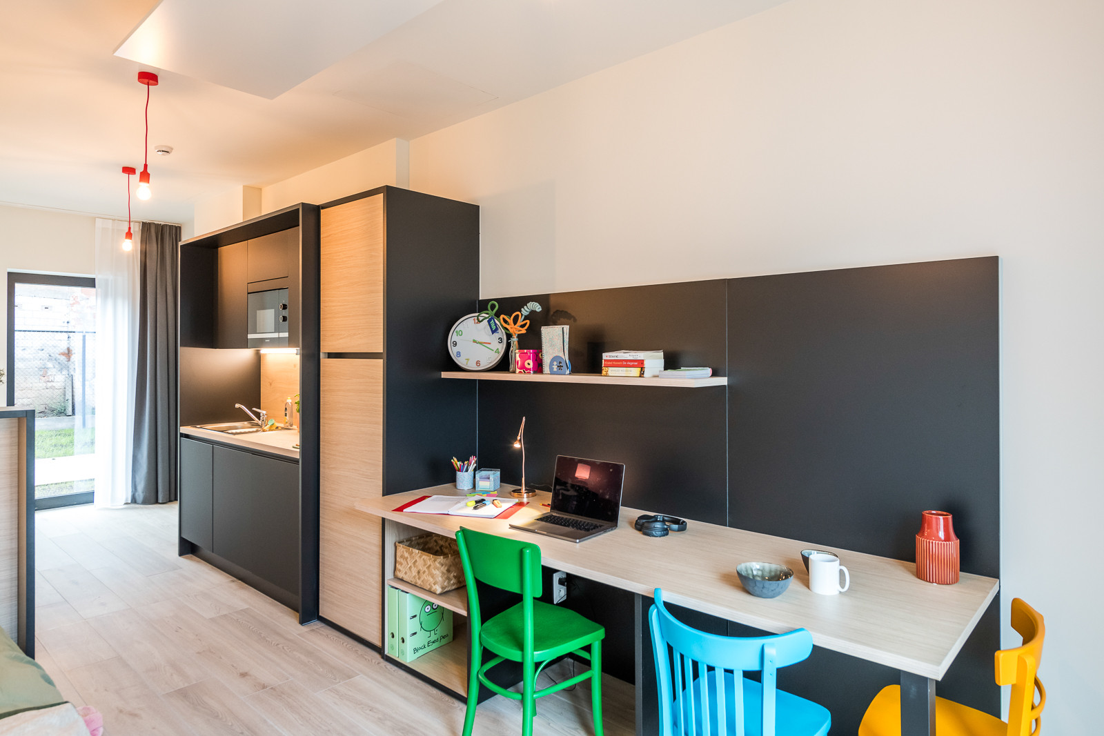 Studentenkamer ingericht in Yum Upkot in Kortrijk.