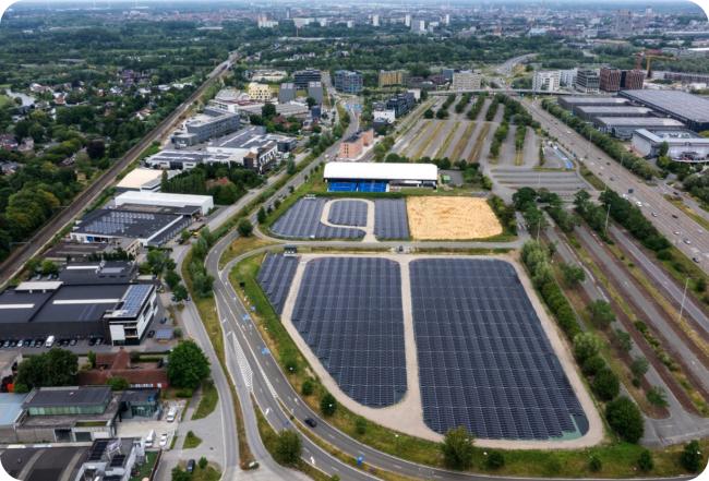 Zonnepanelenpark op The Loop in Gent van Upgrade Estate.