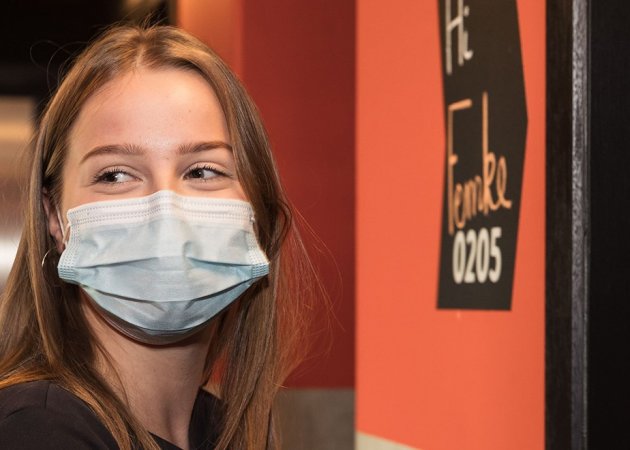 Student with mouthmask