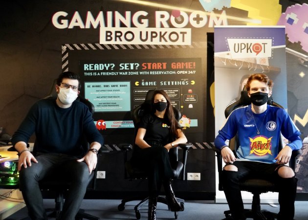 Foto Gaming Room Bro Upkot