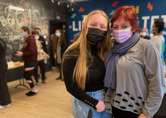 Grootouders verrassen blokkende studenten en verwennen hen hele week met verse soep
