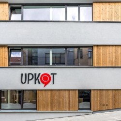 Gate Upkot