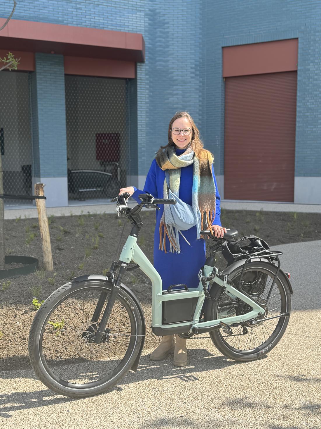 Heleen met elektrische fiets